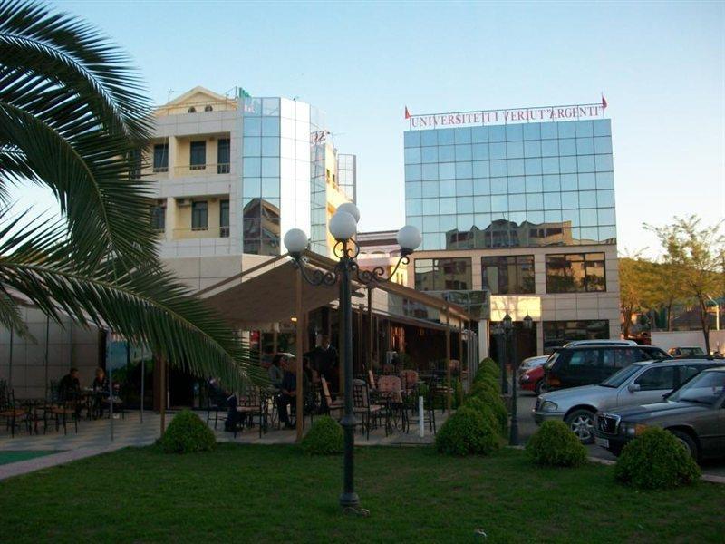 Hotel Argenti Shkodër Екстериор снимка